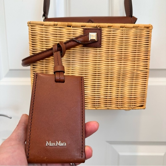 NWOT Max Mara Shoulder Bag with Leather Strap. Sz: OS Spring/Summer/Vacations - Picture 7 of 17